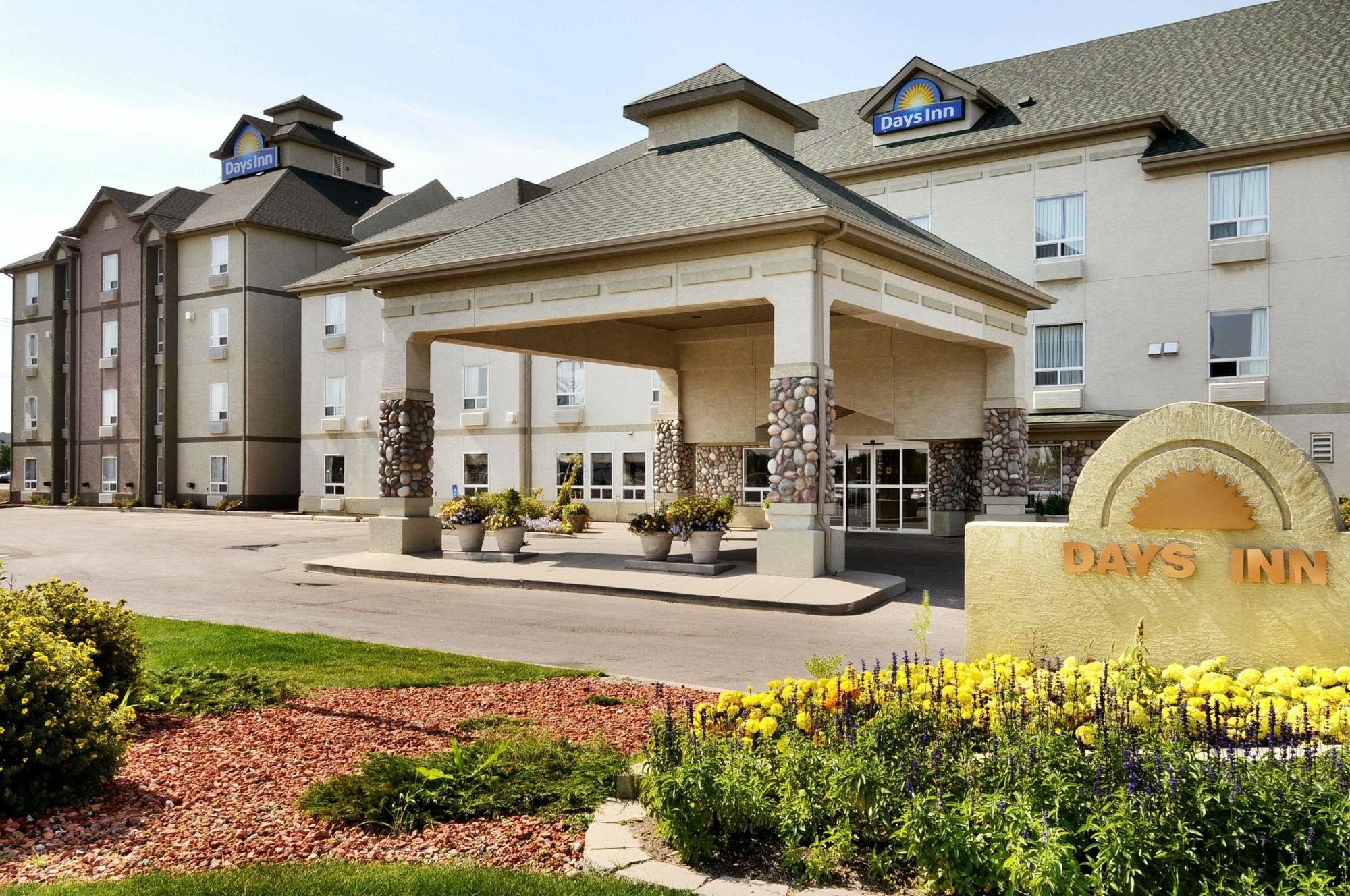 Days Inn By Wyndham רגינה מראה חיצוני תמונה